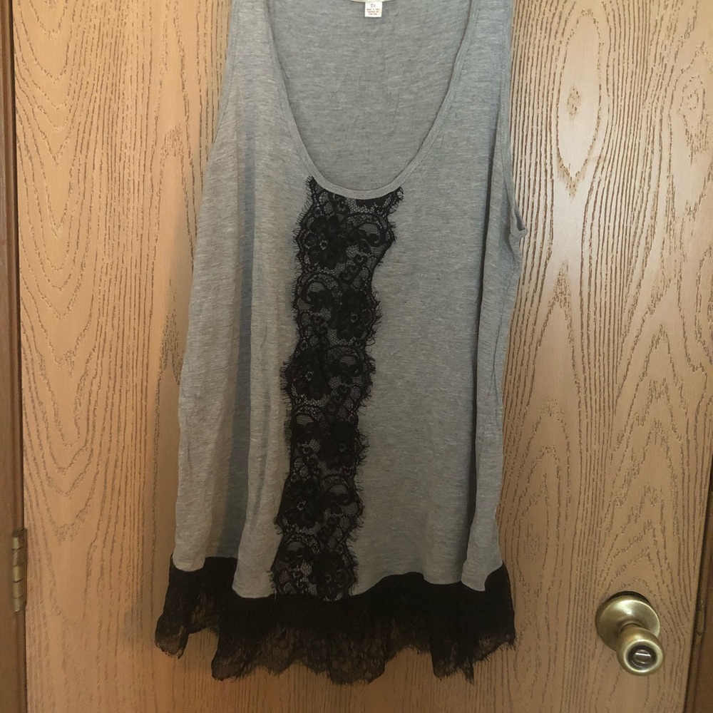 Grey and black lace detail tank top. 2x
